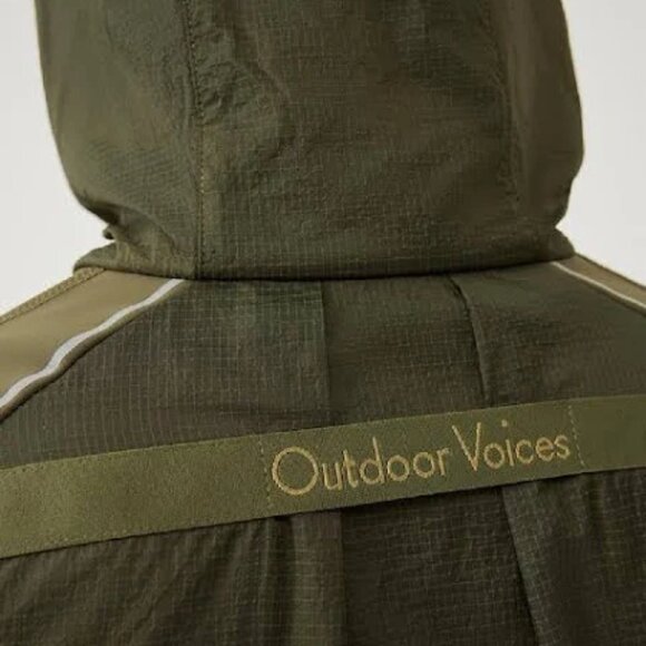 NWT Womens Medium Olive Branch Outdoor Voices Frost/Knit Hoddie. - Picture 5 of 13